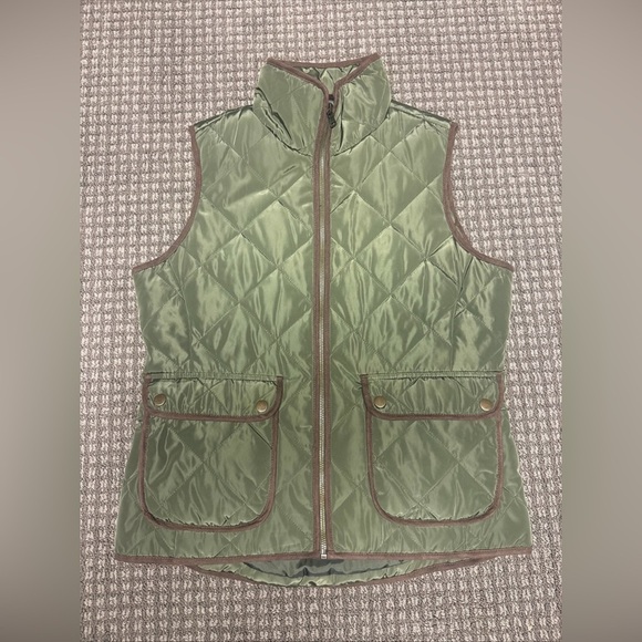 G.H. Bass & Co. Jackets & Blazers - G.H. Bass & Co. Olive Green Vest with brown trim NWT